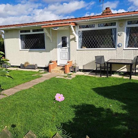 Beach & Tonic Beachside Chalet Humberston Exterior foto